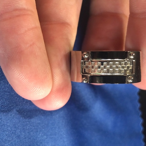 Bling Ring - Picture 3 of 3